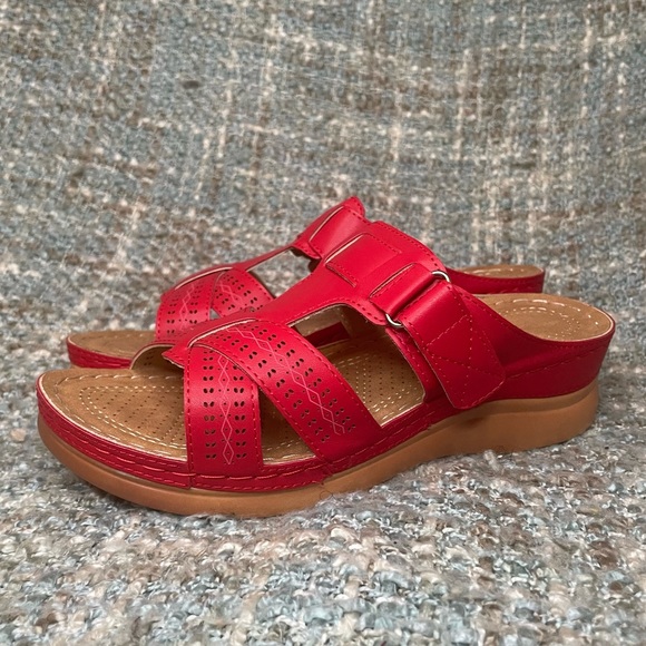SMajong Women's Wedge Open Toe Sandals in Red - Picture 1 of 7